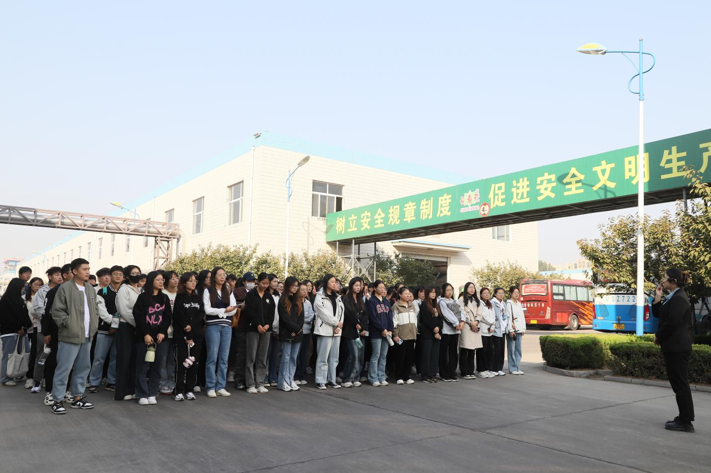 滨州学院来山东三星团体展开实际交换勾当