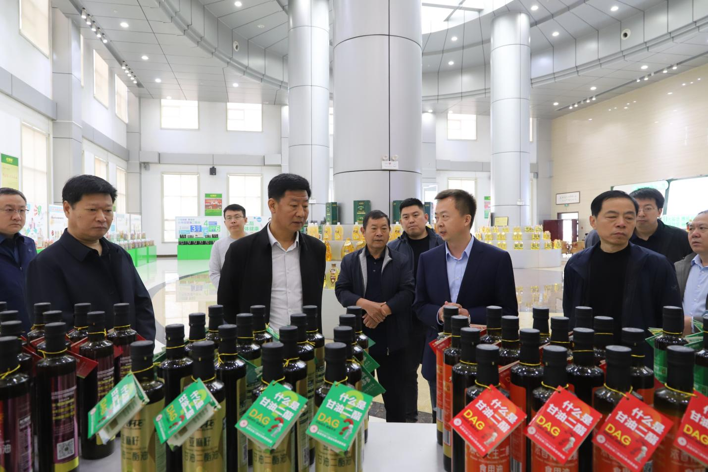 邹平市政协经济委“助推高新区扶植 促进高新手艺财产成长程度”调研组来山东三星团体调研